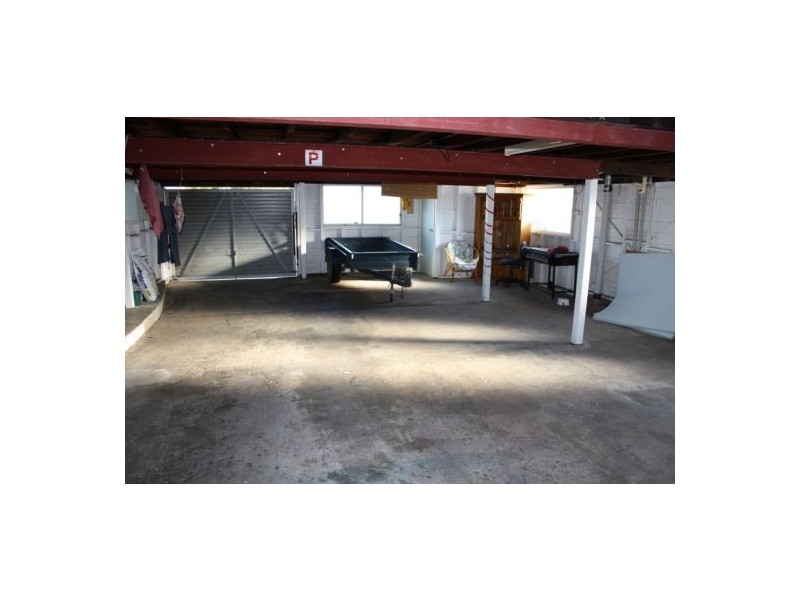 24 Boys Avenue, Maryborough QLD 4650