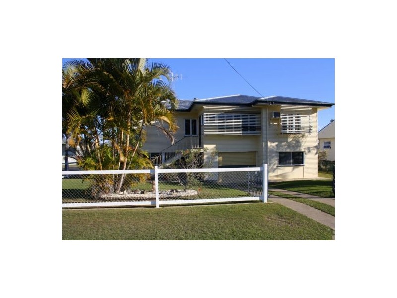 24 Boys Avenue, Maryborough QLD 4650