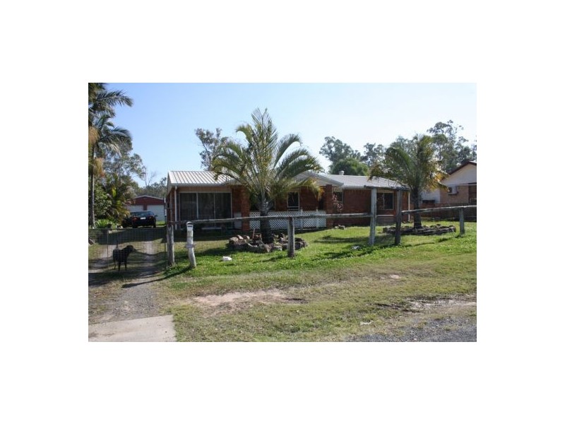 4 Ruby Street, Aldershot QLD 4650