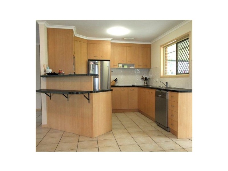 86 Woocoo Drive, Oakhurst QLD 4650