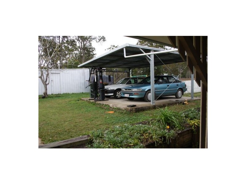 8 Ruby Street, Aldershot QLD 4650