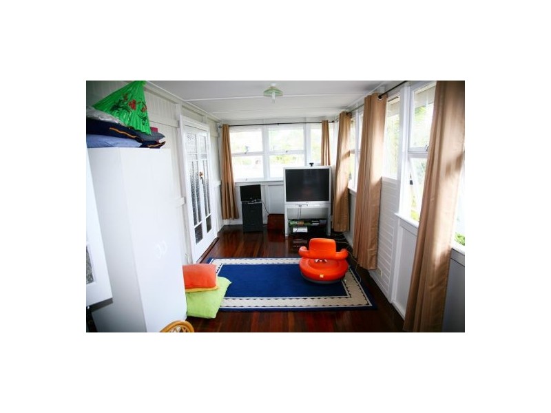 212 John Street, Maryborough QLD 4650