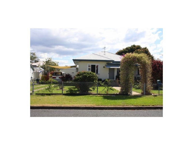 32 Grosvenor Street, Maryborough QLD 4650