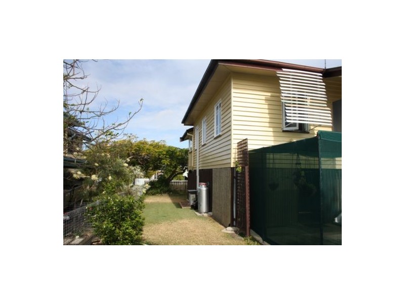 24 Muriel Street, Maryborough QLD 4650