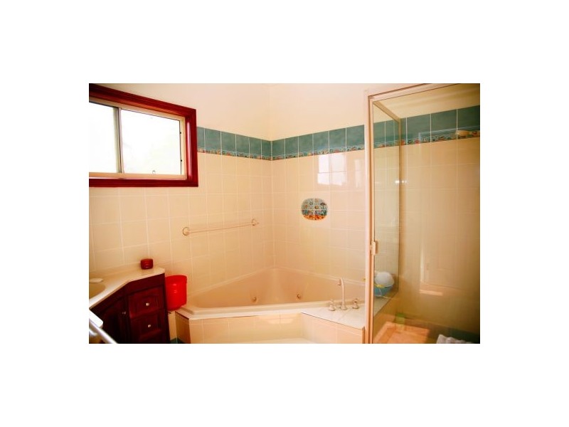 5 Admiral Street, Granville QLD 4650