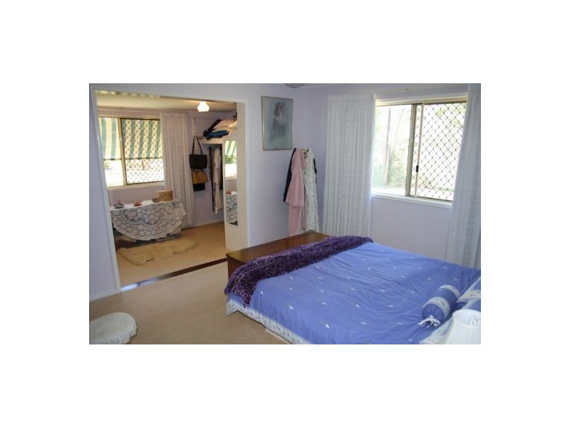 17 Amanda Avenue, Oakhurst QLD 4650
