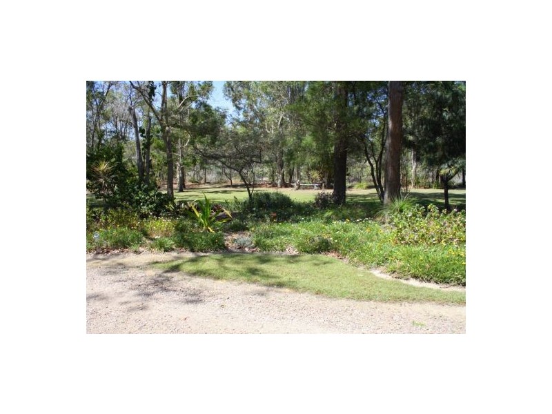 17 Amanda Avenue, Oakhurst QLD 4650