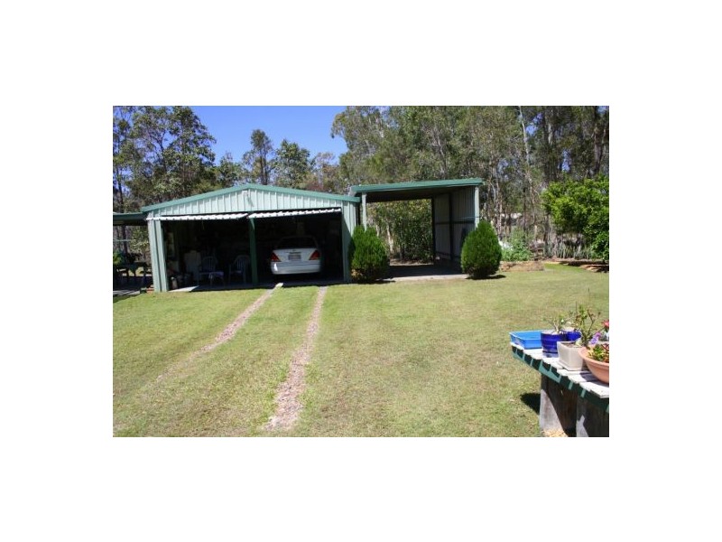 17 Amanda Avenue, Oakhurst QLD 4650