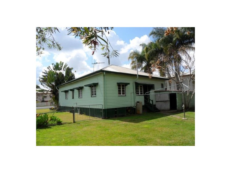 18 Macadam Street, Maryborough QLD 4650