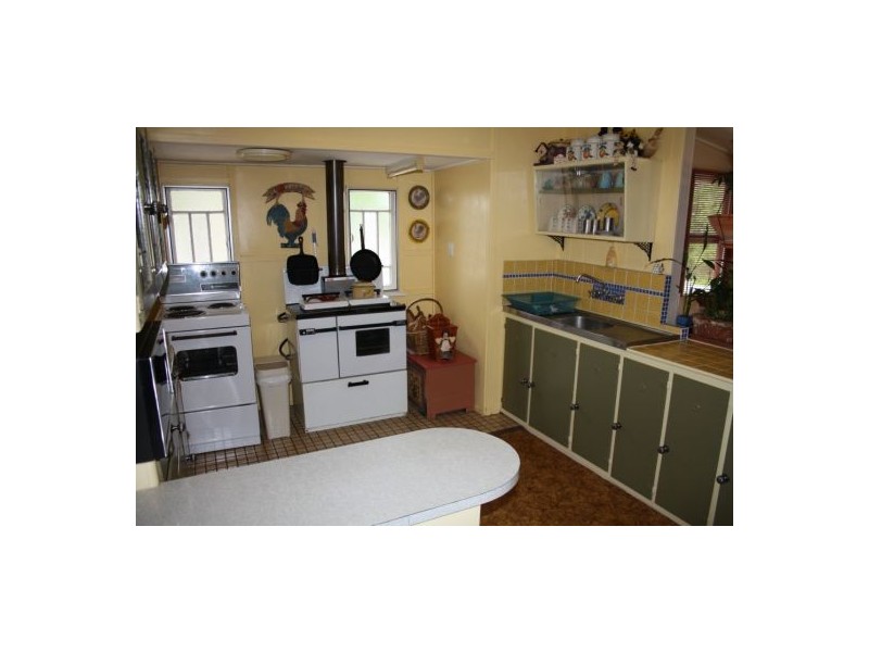 11 Arbury Street, Maryborough QLD 4650