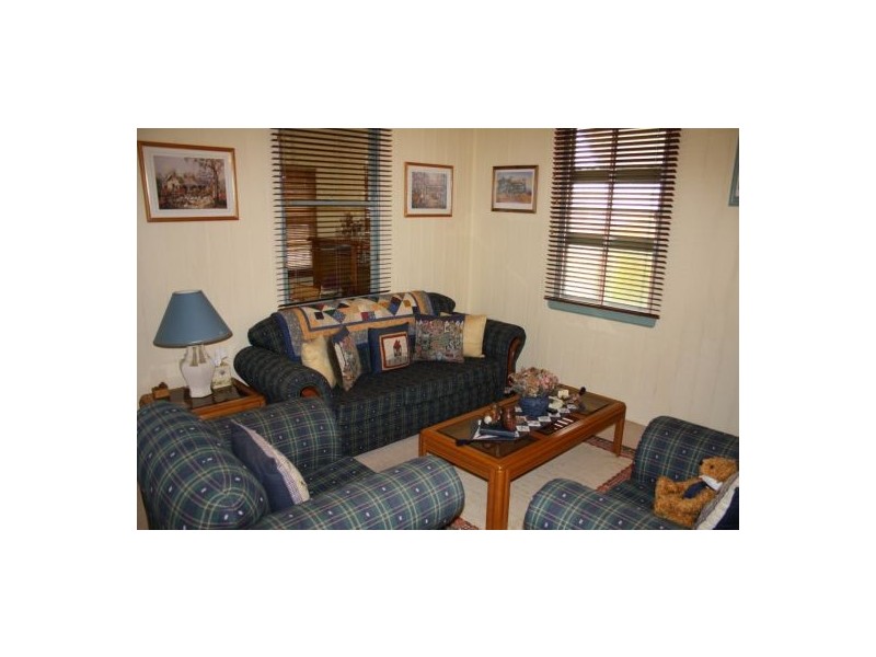 11 Arbury Street, Maryborough QLD 4650