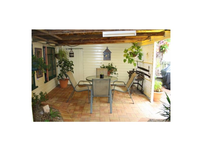 11 Arbury Street, Maryborough QLD 4650