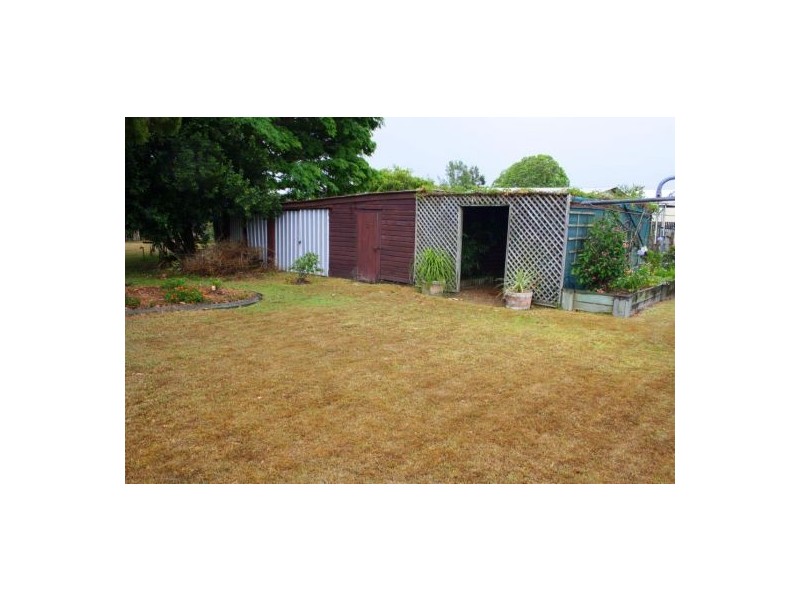 11 Arbury Street, Maryborough QLD 4650