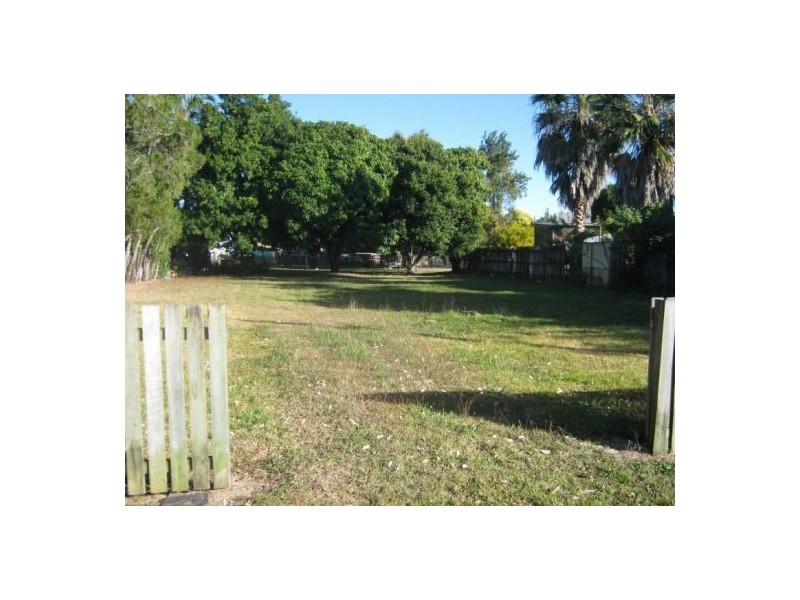 16 Saltwater Creek Road, Maryborough QLD 4650