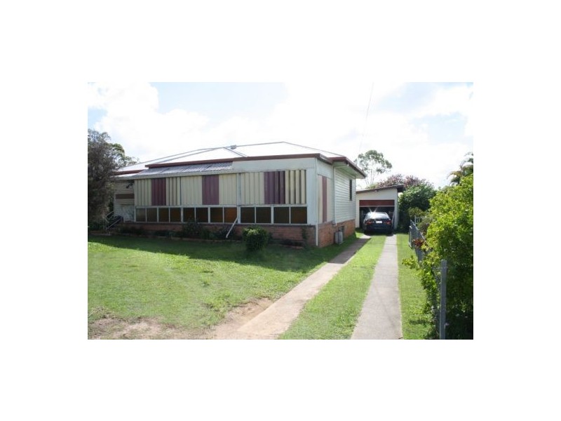 17 Searle Street, Maryborough QLD 4650