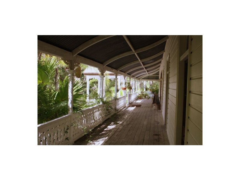 23 William Street, Howard QLD 4659