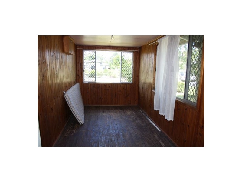 8 May Street, Granville QLD 4650