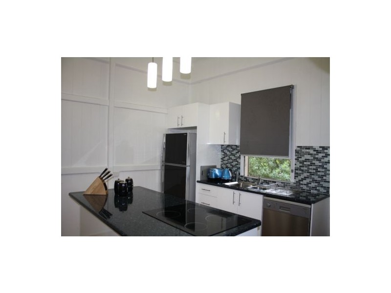 138 Pallas Street (old), Maryborough QLD 4650