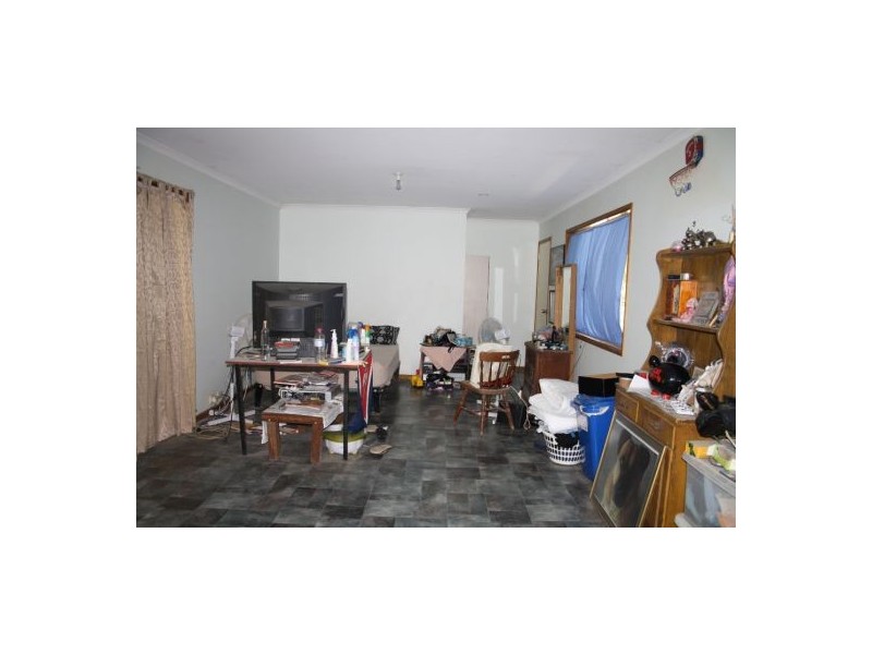 221 Petersen Road, Owanyilla QLD 4650