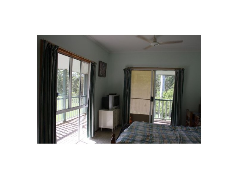 221 Petersen Road, Owanyilla QLD 4650