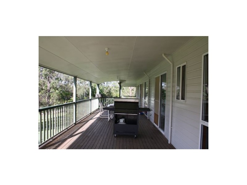 221 Petersen Road, Owanyilla QLD 4650