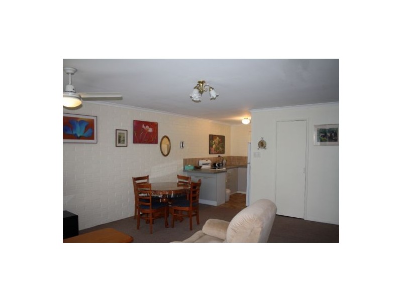 2/239 Albert Street, Maryborough QLD 4650