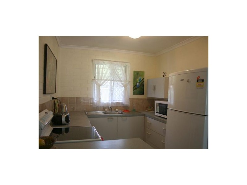 2/239 Albert Street, Maryborough QLD 4650