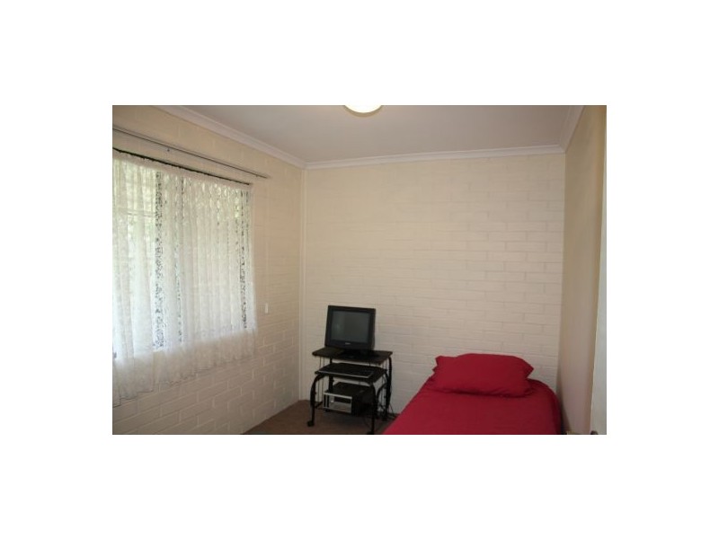 2/239 Albert Street, Maryborough QLD 4650