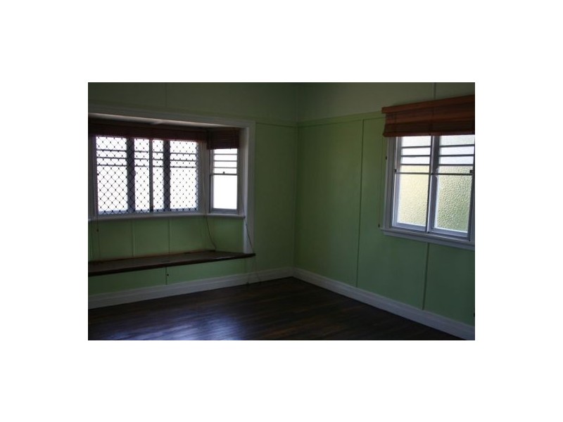 34 Muriel Street, Maryborough QLD 4650