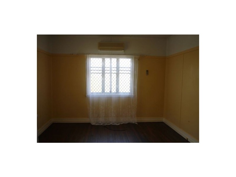 34 Muriel Street, Maryborough QLD 4650