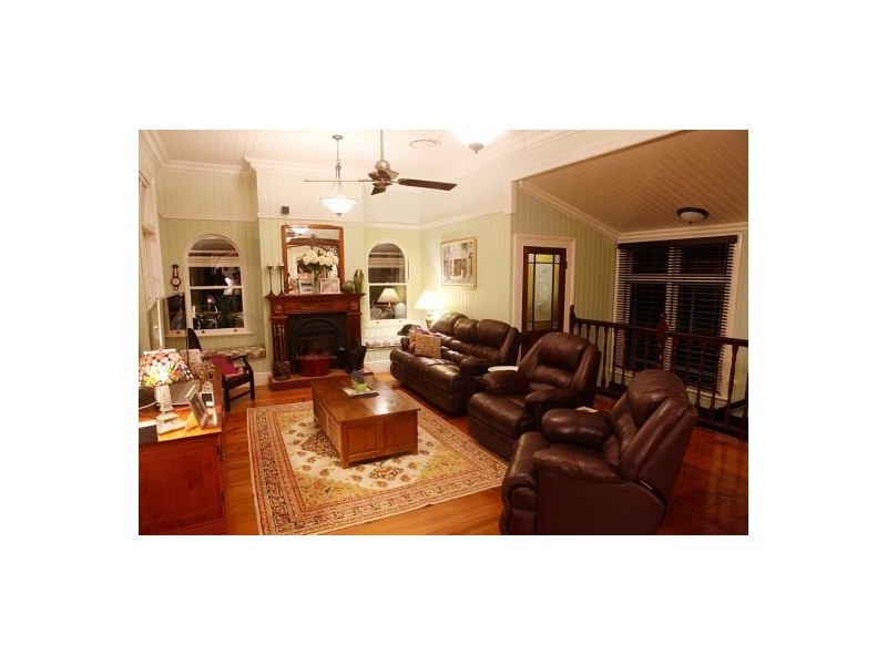 14 North Street, Maryborough QLD 4650