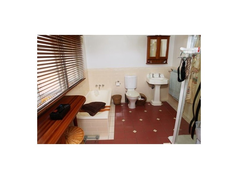 14 North Street, Maryborough QLD 4650