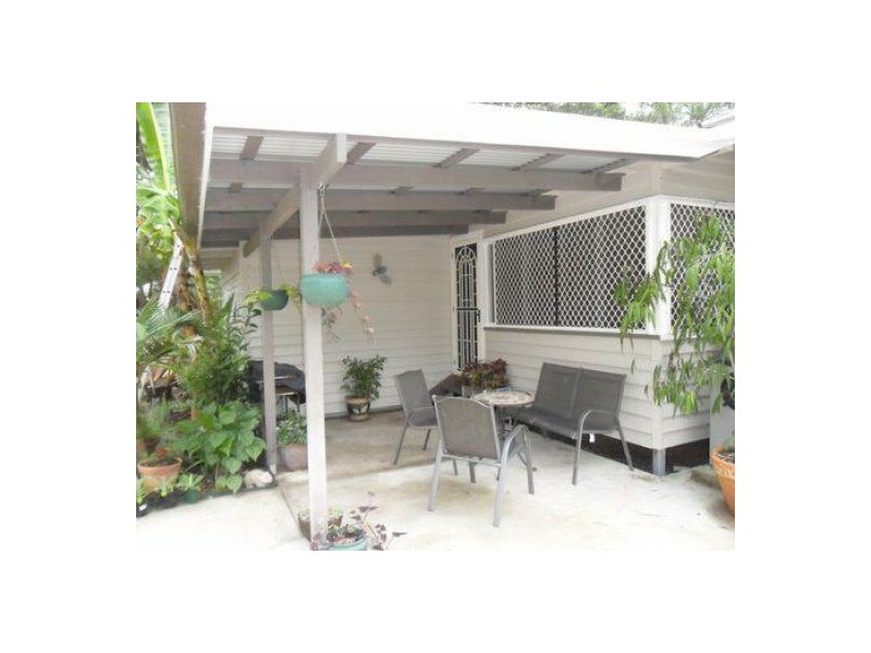 24 Gladstone Street, Maryborough QLD 4650