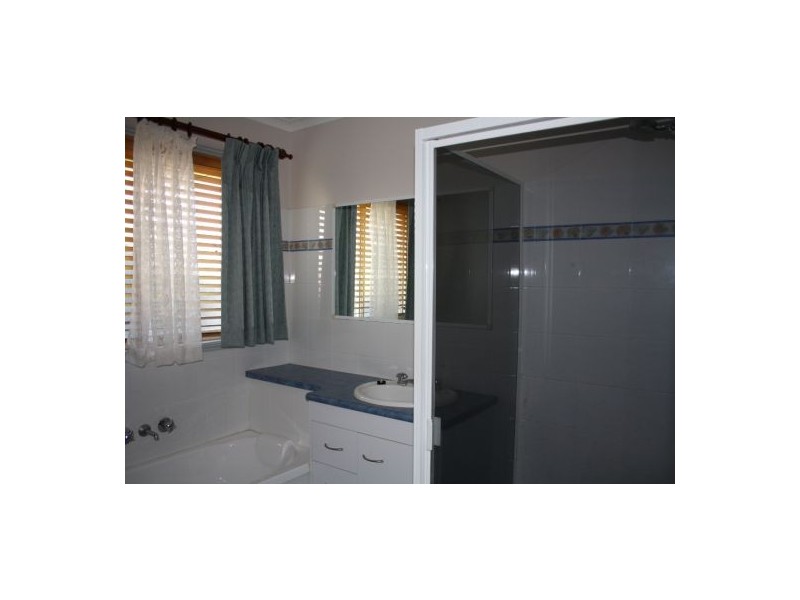 5 Leonard Court, Tinana QLD 4650