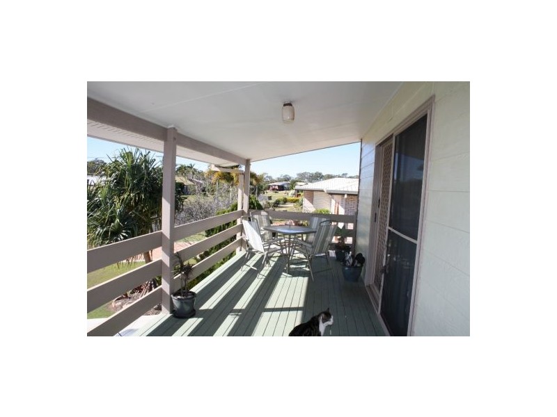 15 Jocelyn Parade, Granville QLD 4650