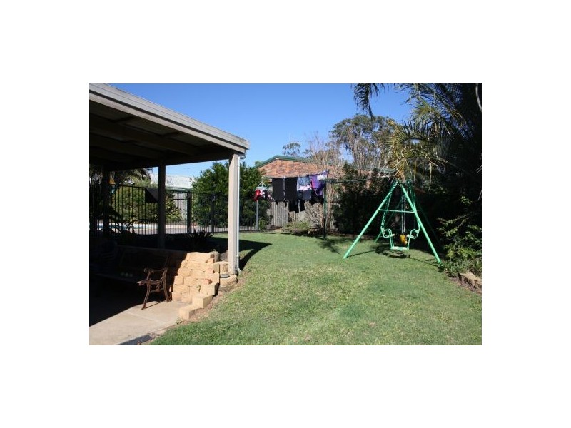 15 Jocelyn Parade, Granville QLD 4650