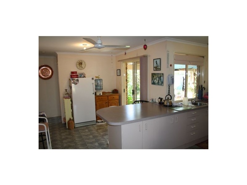 11 Railway Lane, Maryborough West QLD 4650