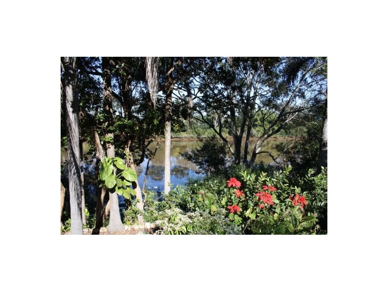 2 Cardigan Street, Granville QLD 4650