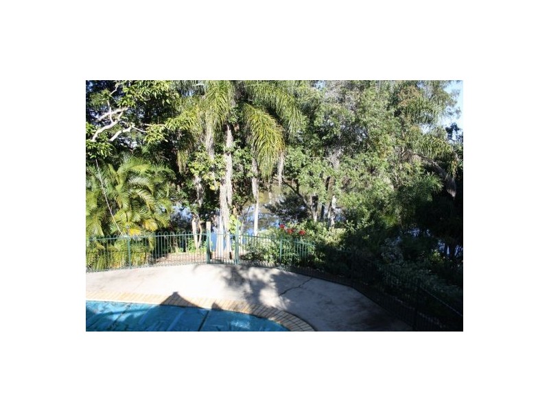 2 Cardigan Street, Granville QLD 4650