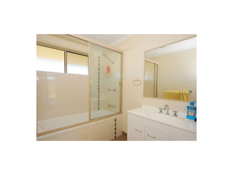 20 Lomandra Lane, Dunmora QLD 4650