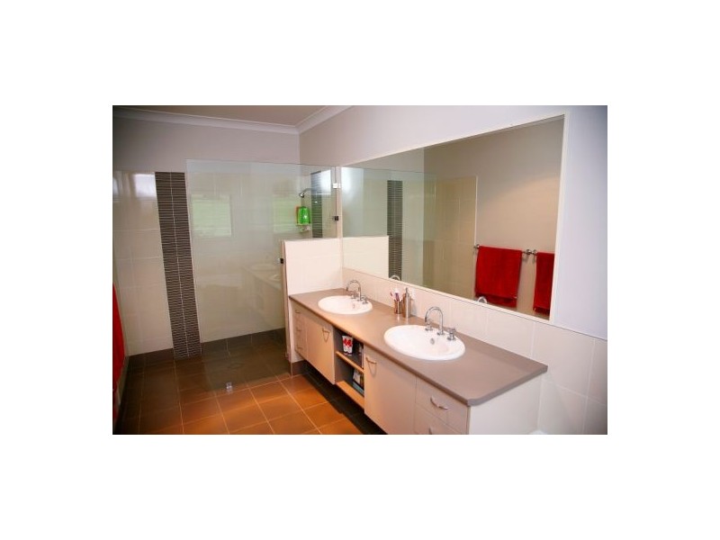 11 Chelsea Court, Tinana QLD 4650