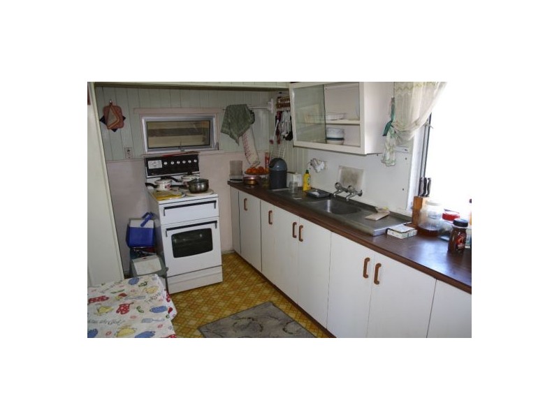 13 Crown Street, Maryborough QLD 4650