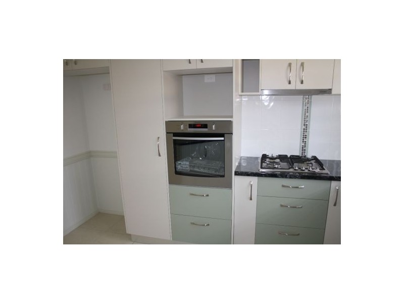 34-36 Regent Street, Granville QLD 4650