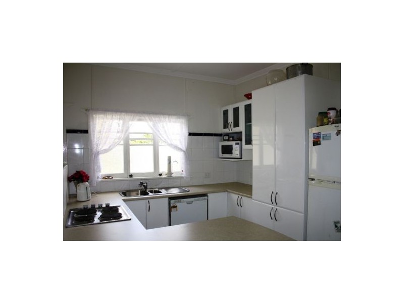 13 Grosvenor Street, Maryborough QLD 4650