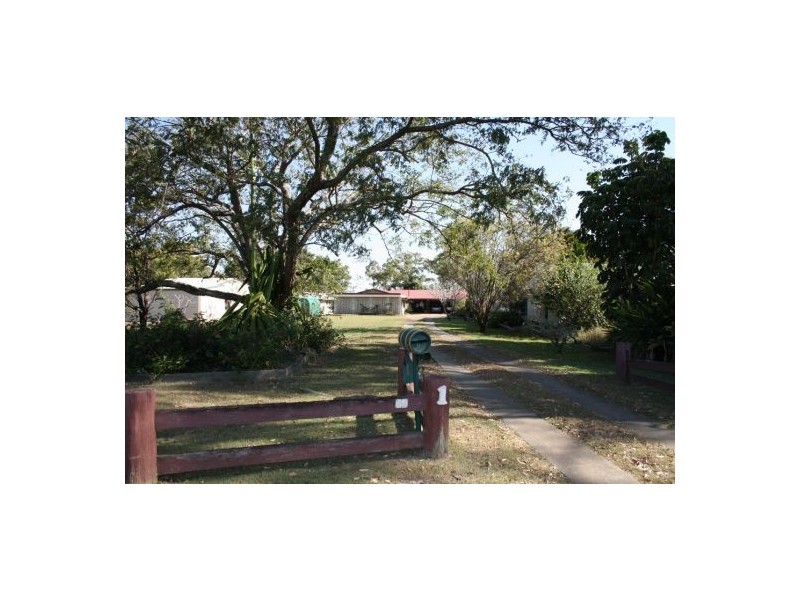 1 Matthew Parade, Granville QLD 4650