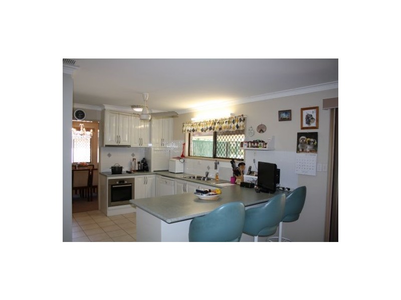 1 Matthew Parade, Granville QLD 4650