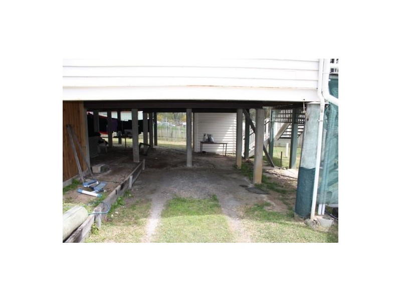 12 Walter Street, Tiaro QLD 4650