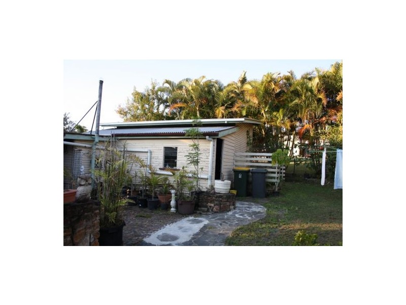 17 Louis Street, Granville QLD 4650