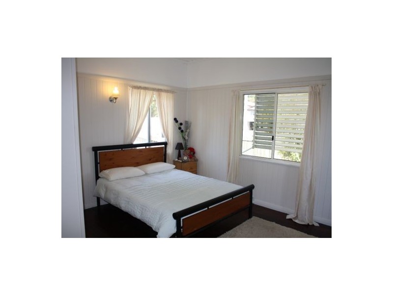 86 Dundas Street, Granville QLD 4650