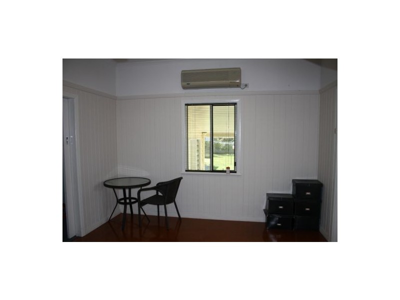 86 Dundas Street, Granville QLD 4650